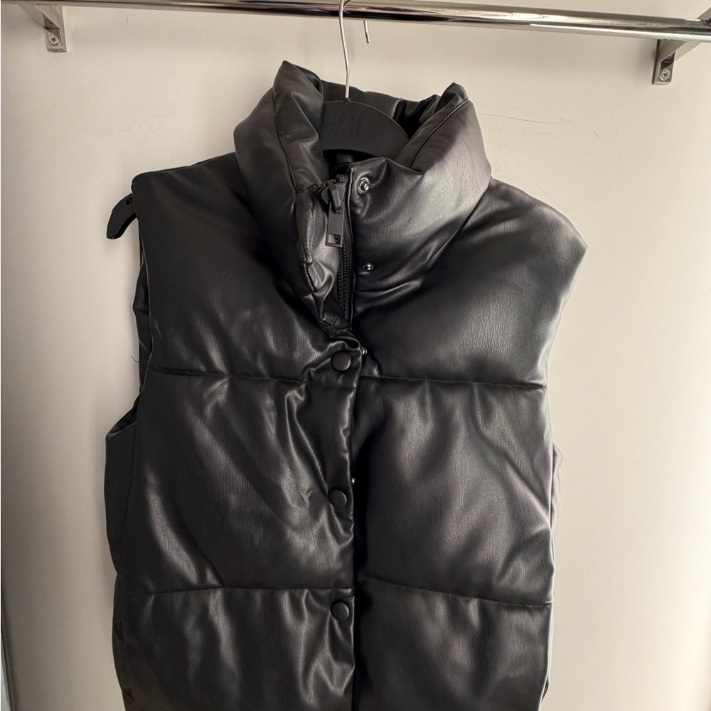 Zara Black Puffer Vest